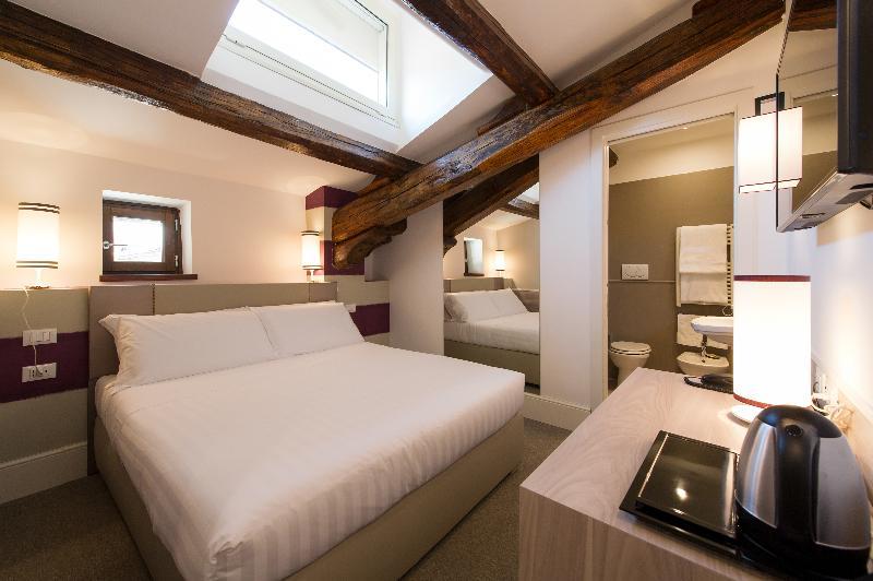 Alojamento de Acomodação e Pequeno-almoço Relais Santa Maria Maggiore 3*